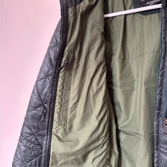 Patagonia Women’s Radalie Jacket in Green, Size XS - Picture 6 of 10